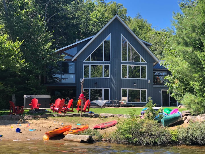 Camp David Beautiful Five Bedrooms- Private Beach - Algonquin Provincial Park