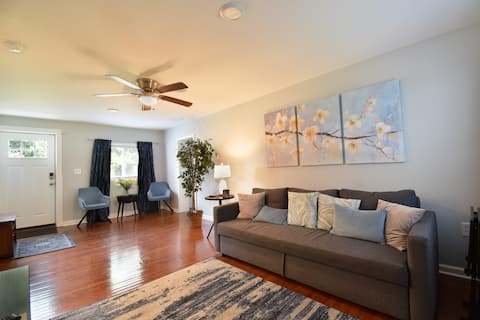 Yeoman's Retreat - Cozy Home Near Oberlin Campus.