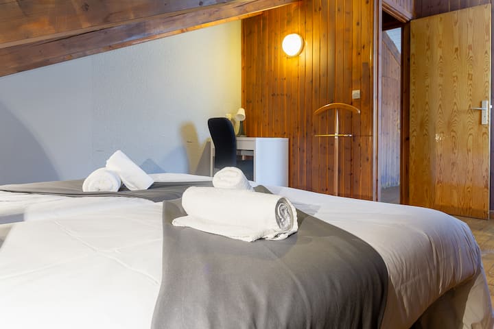 "Excellent place to spend a few days in Andorra, everything is very clean and the environment is great, the host is very attentive to everything, we will surely return" - Adriana ★★★★★