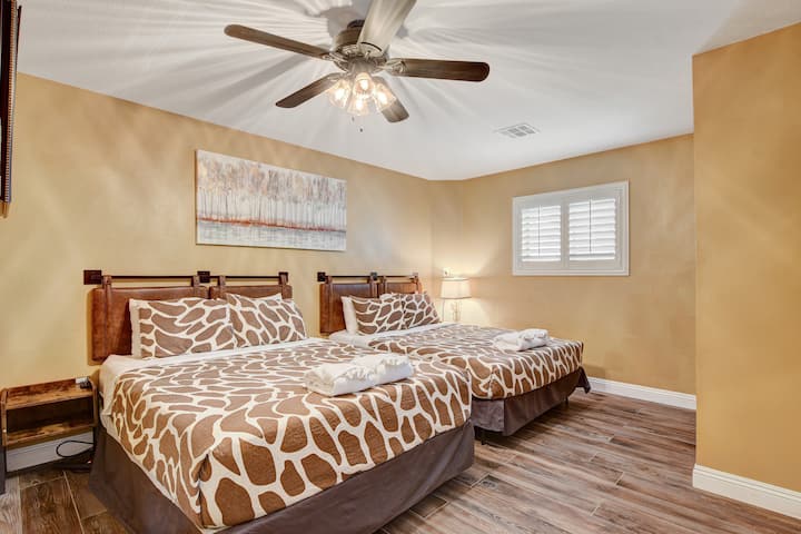 Slaapkamer 3 met 2 queensize bedden