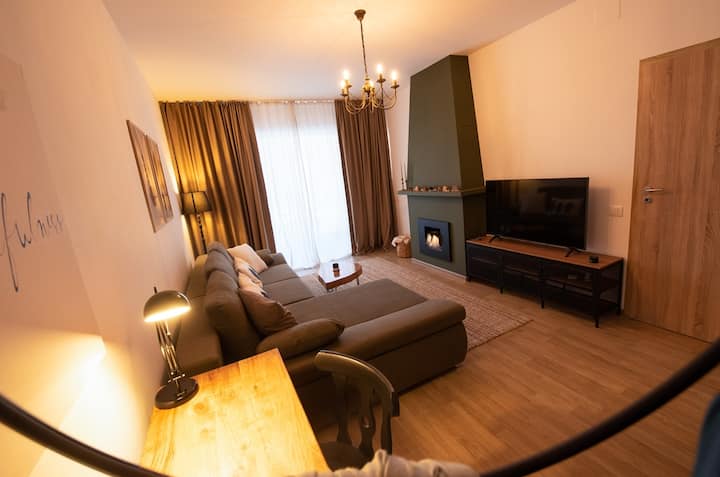 The Roots | A Warm Escape By The Fireplace - Brașov