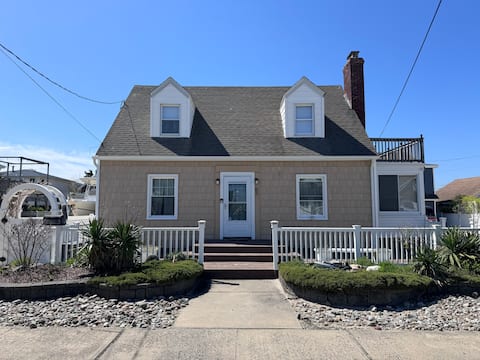 Charming 3-bedroom Seaside Park shore house