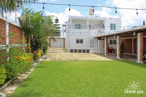 CASA VERDE-SOL: Country house with terrace