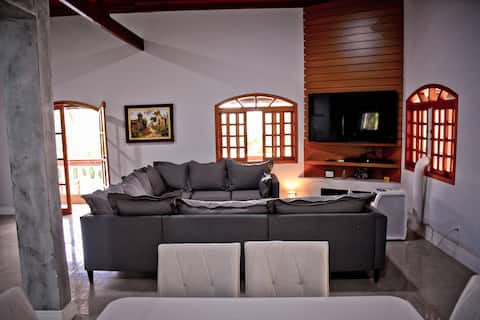 Top Airbnb: House in a gated community with a large structure em Porto Feliz