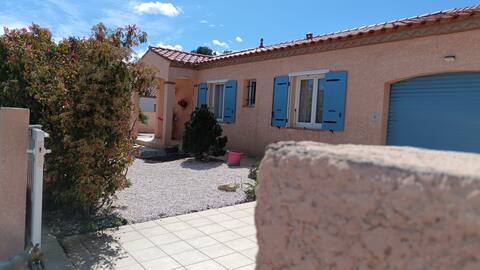 Family villa 10pers./A/C/pool