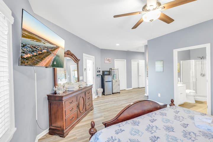 Спалня за супергости