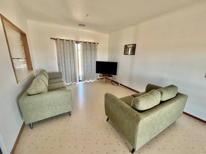 Gordon's Lodge (Short Term Accommodation) - Streaky Bay