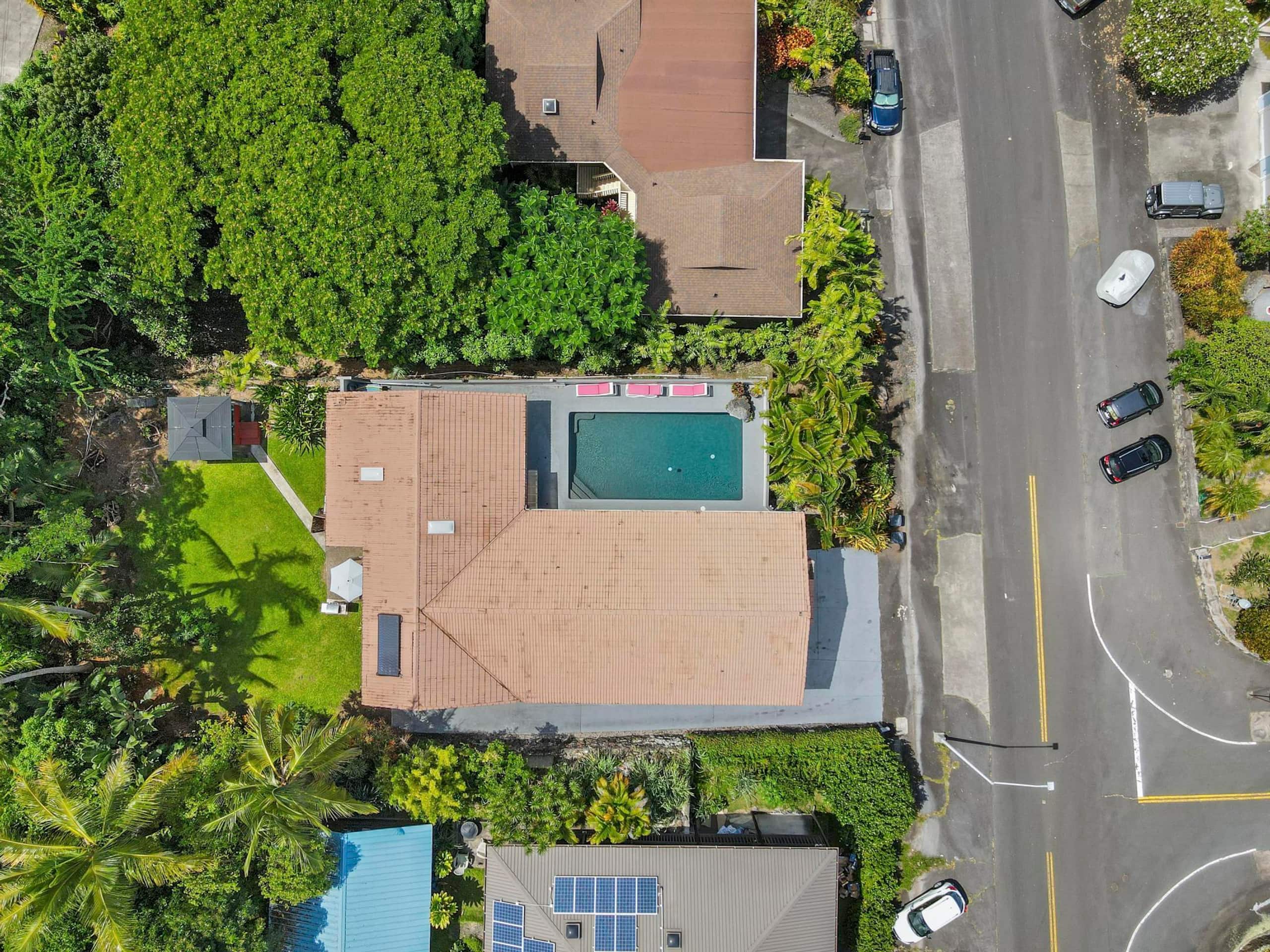 Home in Kailua-Kona · ★4.67 · 4 bedrooms · 7 beds · 4.5 private baths - Image 43