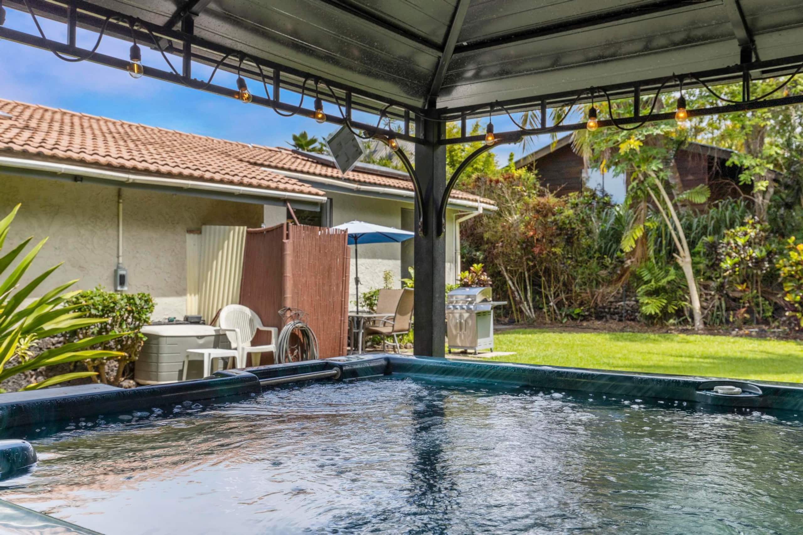 Home in Kailua-Kona · ★4.67 · 4 bedrooms · 7 beds · 4.5 private baths - Image 64