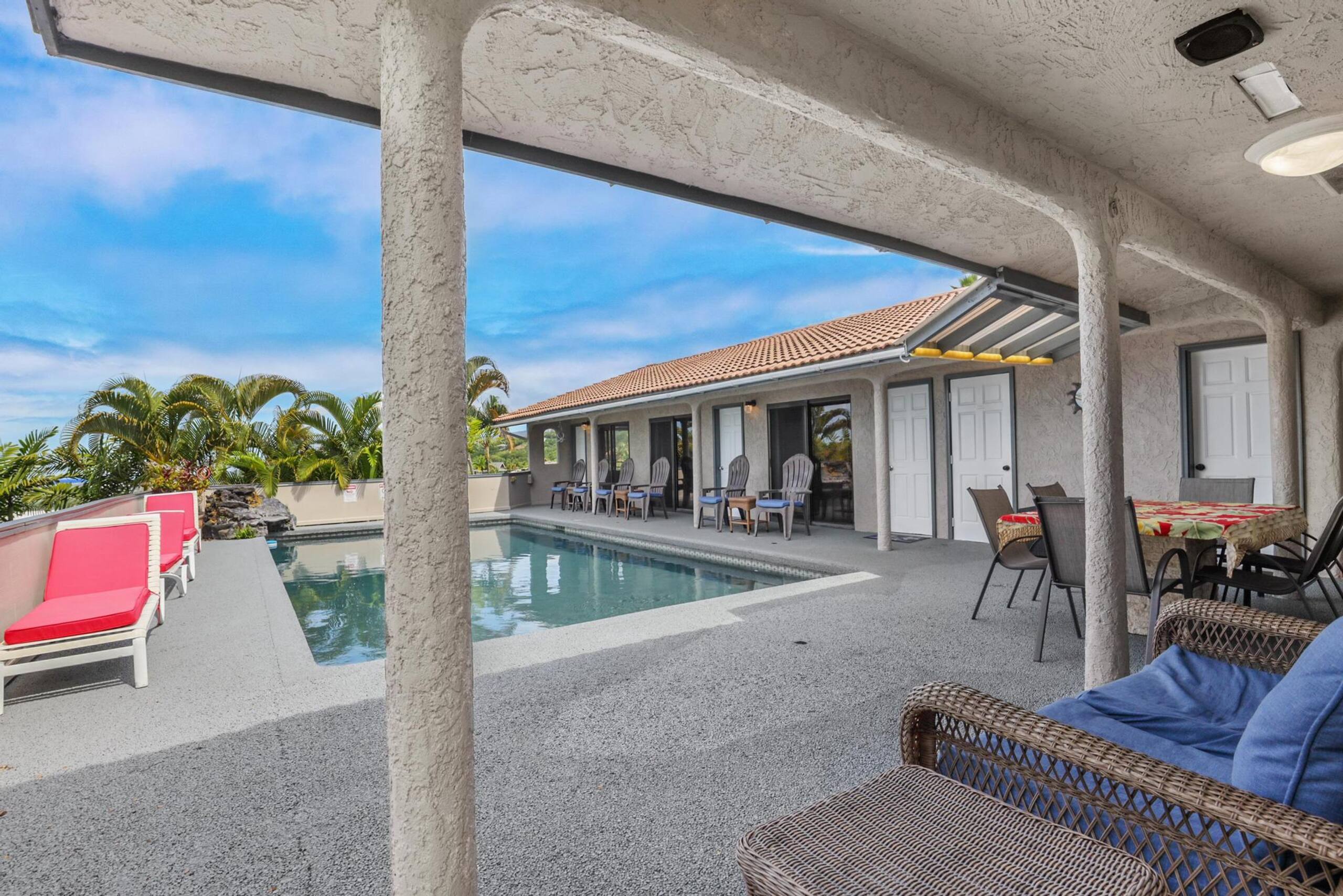 Home in Kailua-Kona · ★4.67 · 4 bedrooms · 7 beds · 4.5 private baths - Image 58