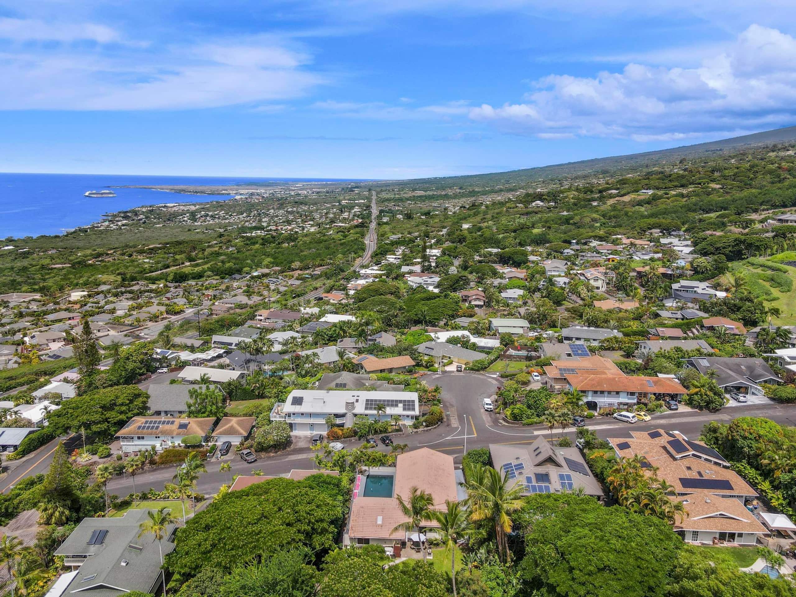 Home in Kailua-Kona · ★4.67 · 4 bedrooms · 7 beds · 4.5 private baths - Image 51
