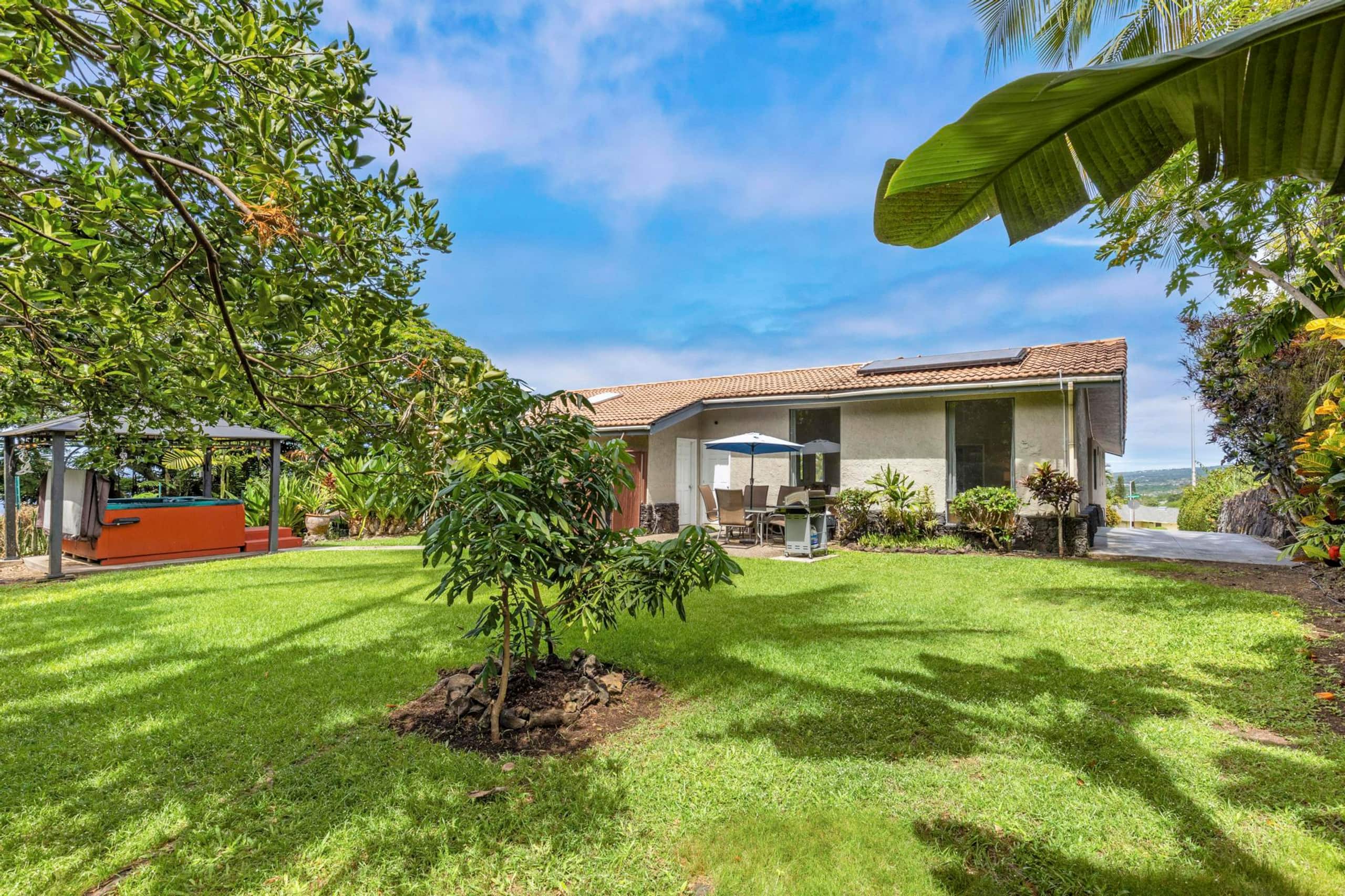 Home in Kailua-Kona · ★4.67 · 4 bedrooms · 7 beds · 4.5 private baths - Image 13