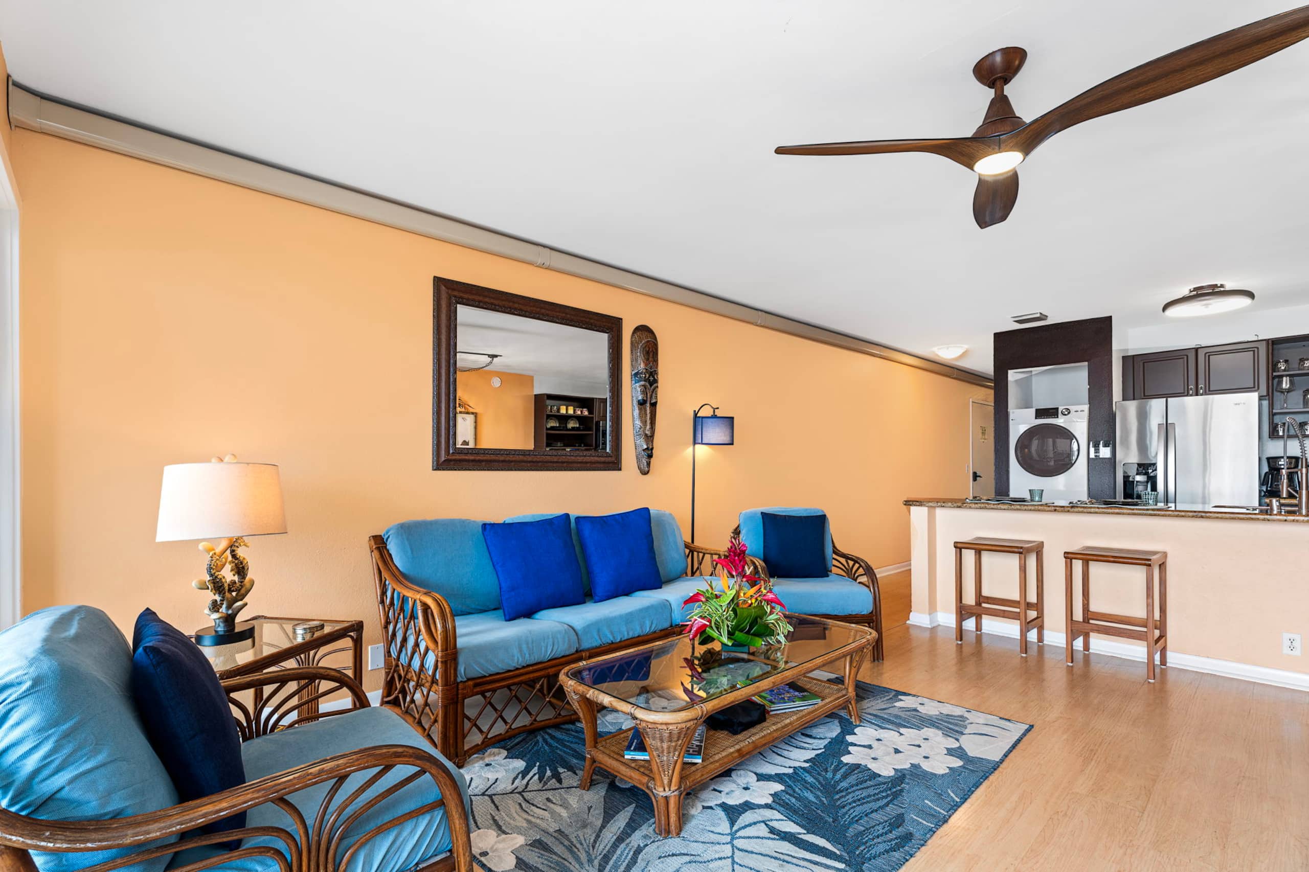 Condo in Kailua-Kona · ★4.88 · 2 bedrooms · 2 beds · 2 baths - Image 2