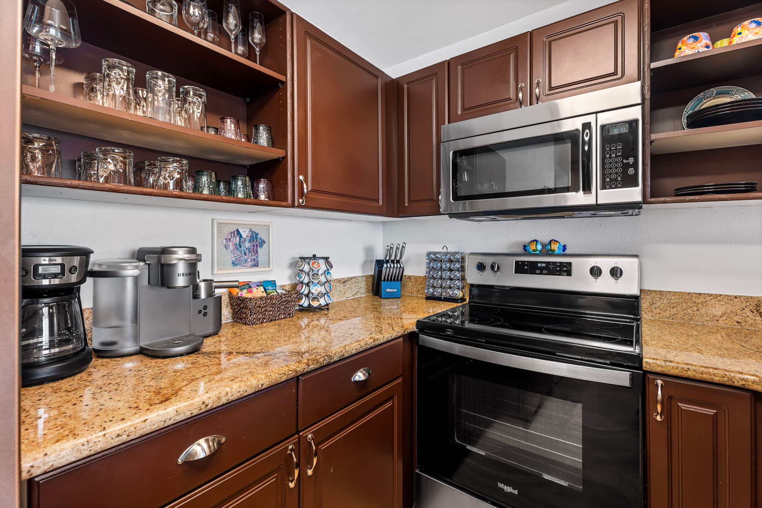 Condo in Kailua-Kona · ★4.88 · 2 bedrooms · 2 beds · 2 baths - Image 7
