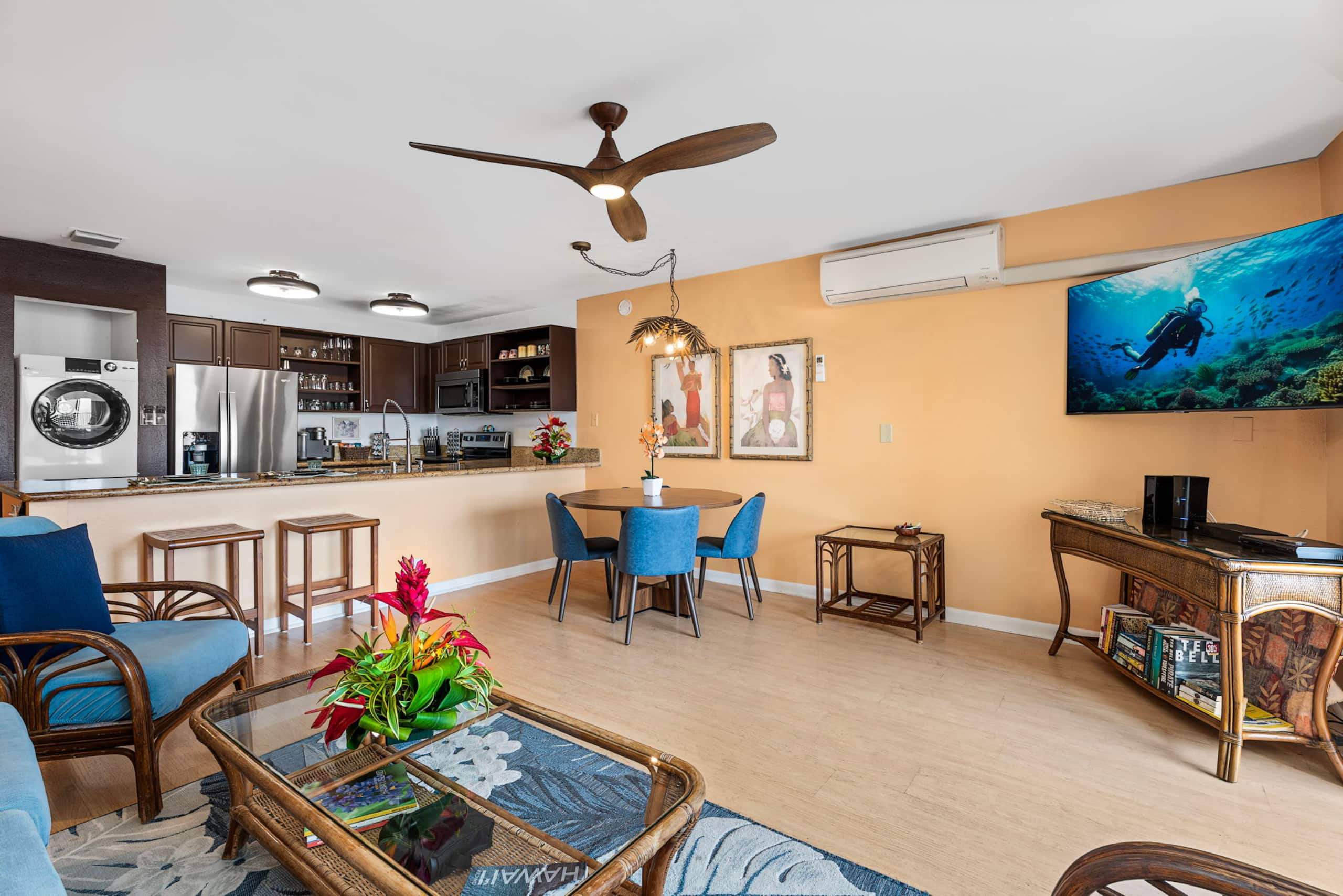 Condo in Kailua-Kona · ★4.88 · 2 bedrooms · 2 beds · 2 baths - Image 8