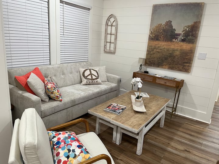 1930 Bungalow In Laurel's Historic Downtown! - Laurel, MS