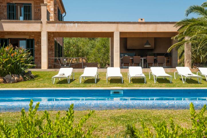 Melis, country house for 10 persons quiet area gallery image 4