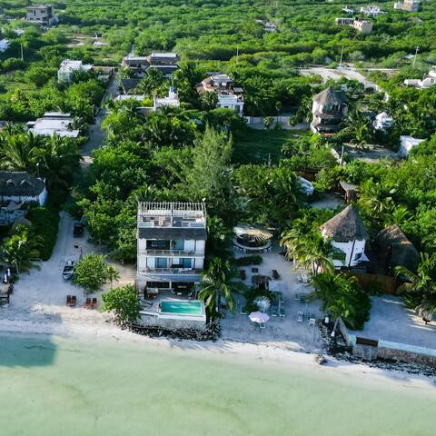 Luxury Beachfront Villa in Holbox