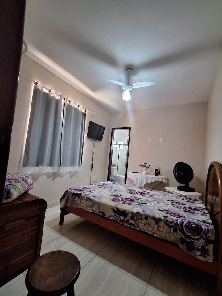 საძინებელი 1