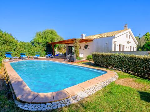 Villa Eloisa with private pool in Baja Sardinia