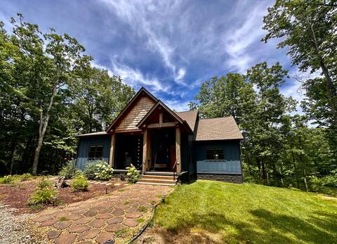 Twisted Hickory Point- 3BR/2BA Lakehouse- sleeps 6