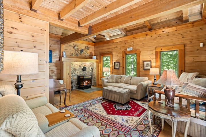 Ultimate Cabin Getaway W/ Hot Tub, Fire Pit, Lake! - Nockamixon State Park, Quakertown