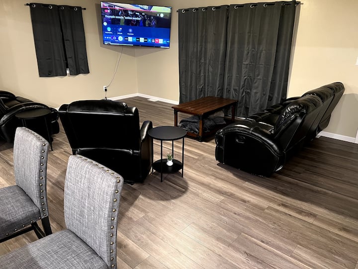 Bloomington Stay – 10 Min To Stadium - Bloomington