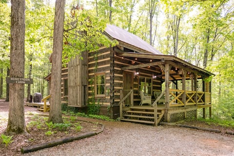 Honeymoon Cabin