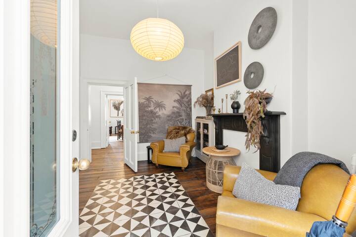 55 DAVEY Townhouse 2 Salamanca at your doorstep gallery image 4