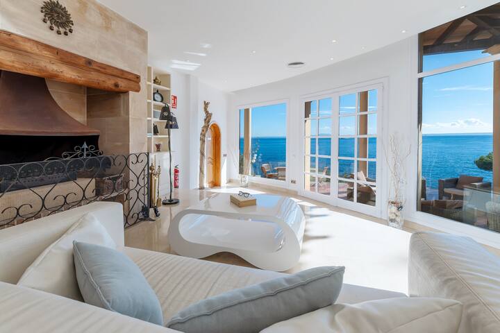 Amazing Large Sea Front Villa Beach 4 minutes gallery image 5