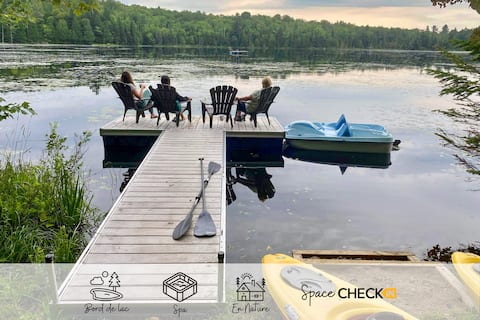 Cardinal de Beauvoir | 4-Seasons Spa | Fireplace