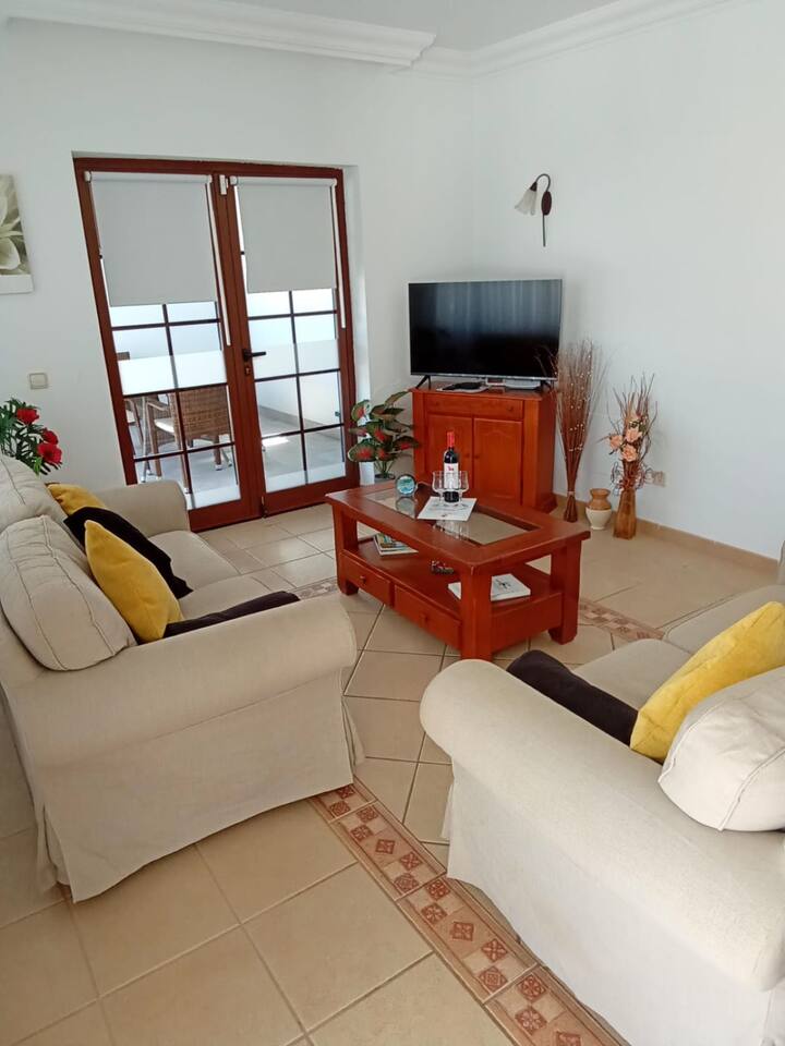 Spacious & Stylish Villa With Private Pool - Playa Blanca