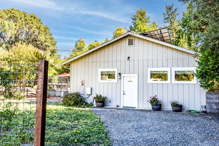 Sebastopol Country Getaway - 15 Minutes Walk To Downtown - Santa Rosa, CA