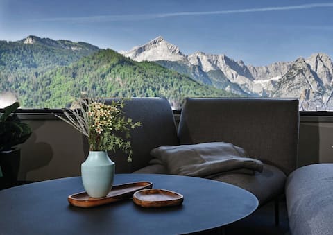 Popular Airbnb listing: BergChalet in Garmisch Partenkirchen