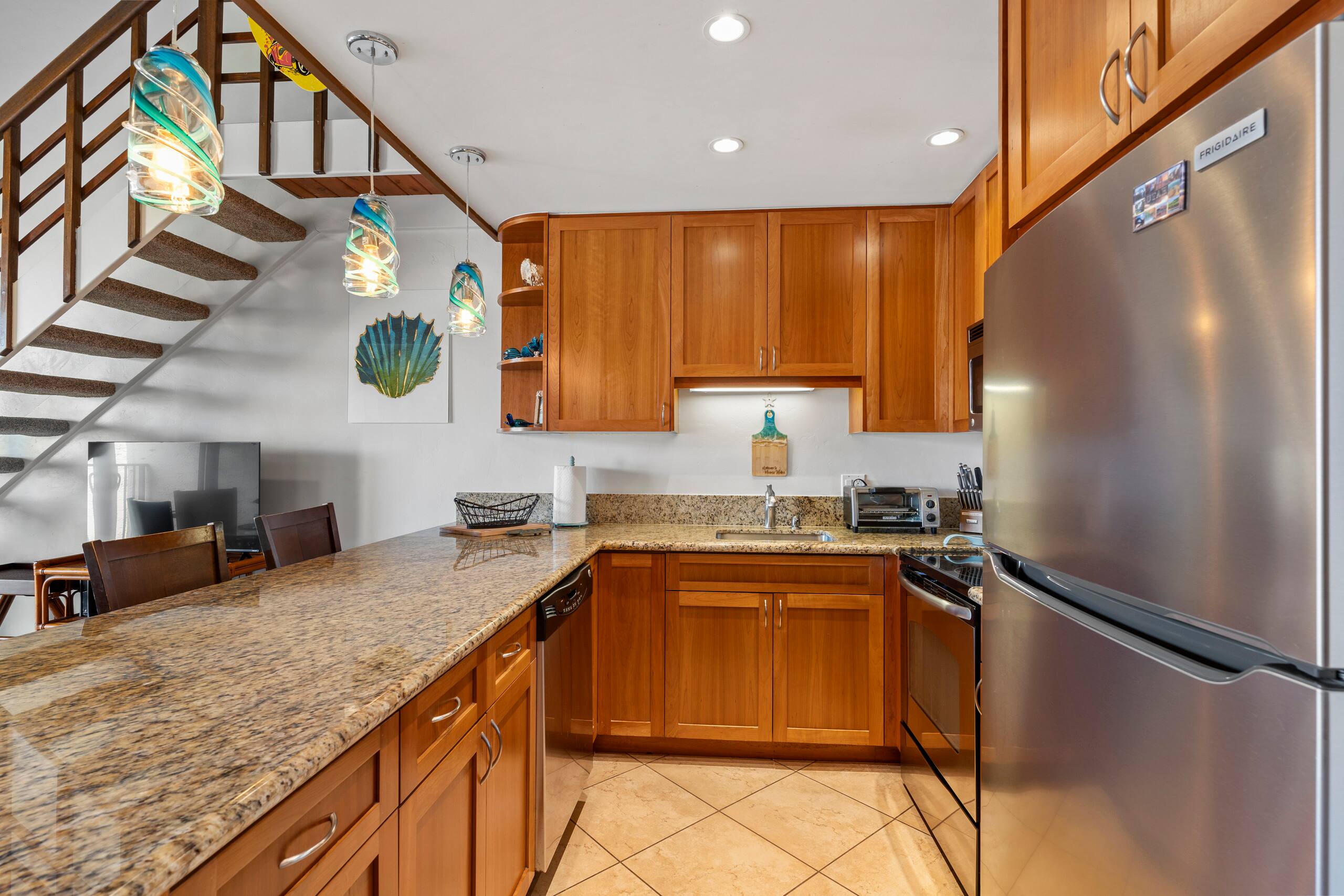Condo in Lahaina · ★4.88 · 3 bedrooms · 5 beds · 2 baths - Image 10