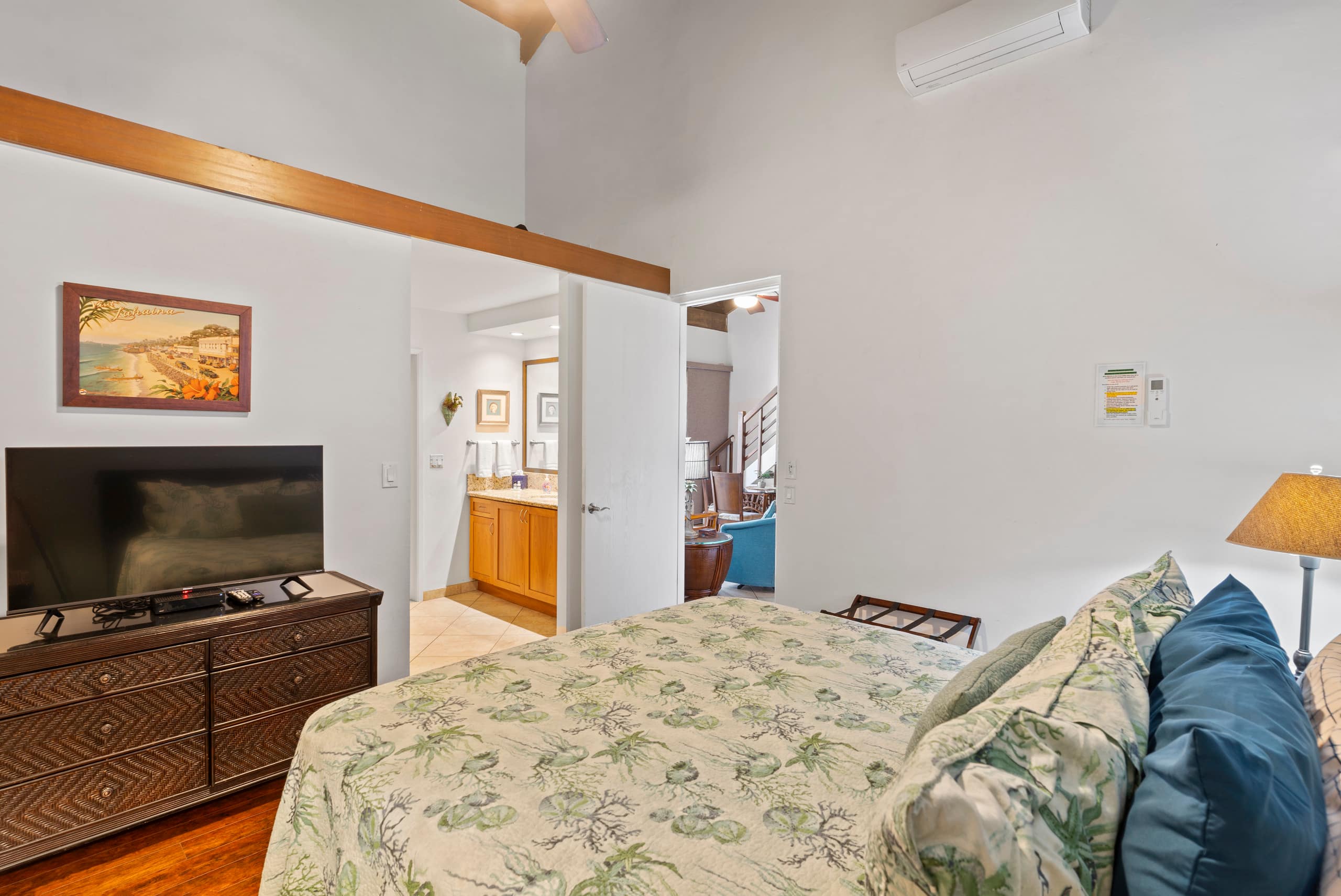 Condo in Lahaina · ★4.88 · 3 bedrooms · 5 beds · 2 baths - Image 18