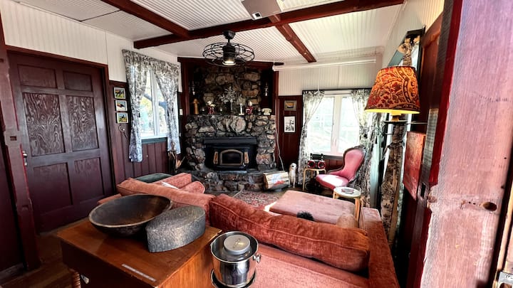 The Best Views And Vintage Cozy Cabin! - Green Valley Lake, CA
