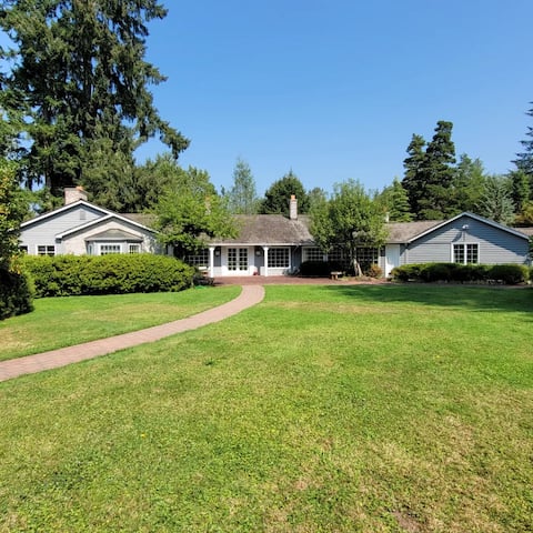 The Woodinville Wonderland Vacation & Event Venue