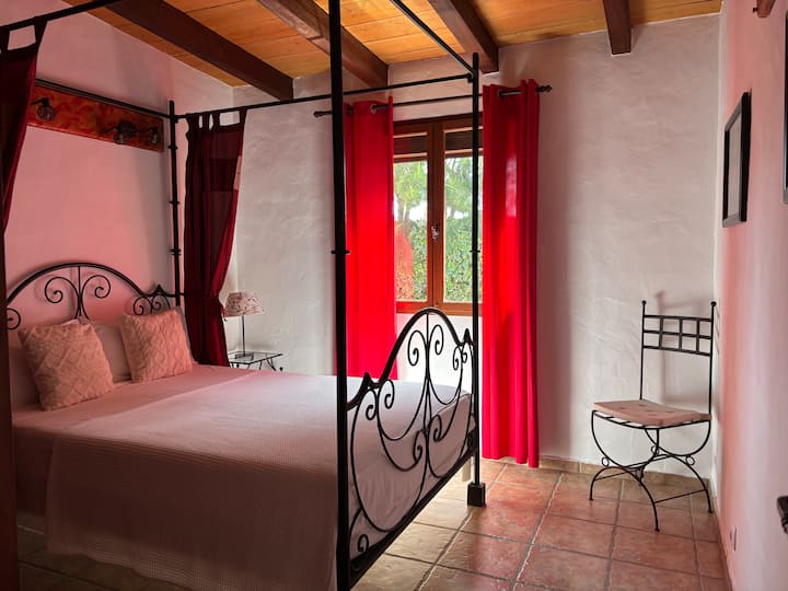 Double room, the bed is 1.40 x 2.00 with a closet, the change of bed linen is delivered every week.  