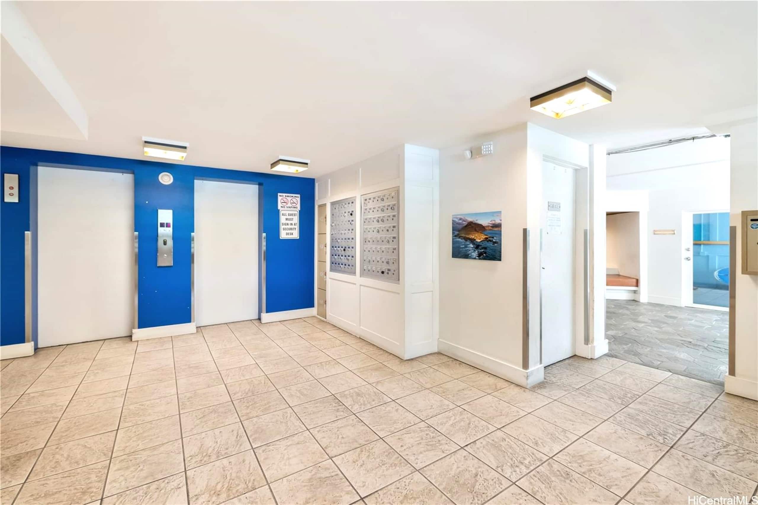 Condo in Honolulu · ★4.79 · Studio · 2 beds · 1 private bath - Image 26