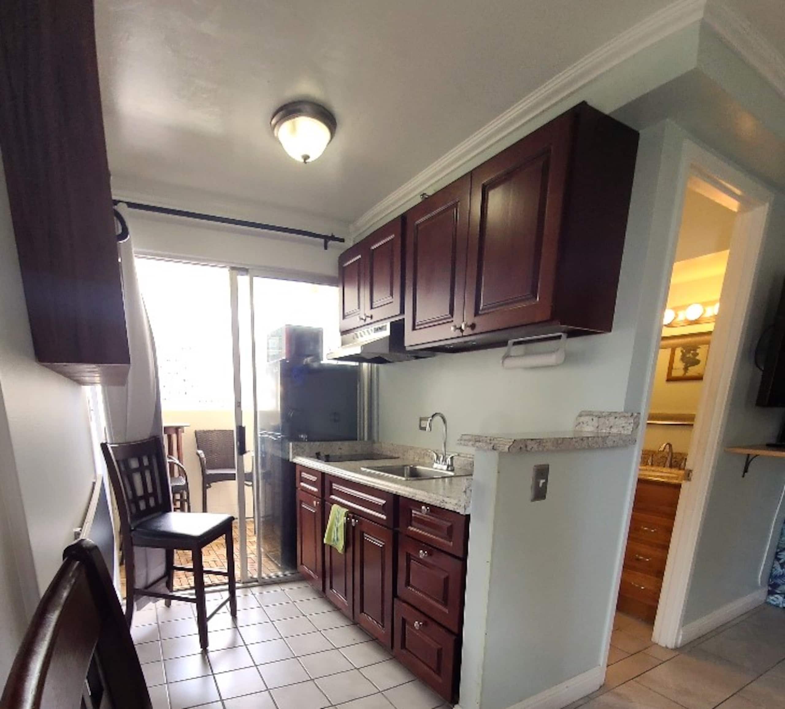 Condo in Honolulu · ★4.79 · Studio · 2 beds · 1 private bath - Image 45