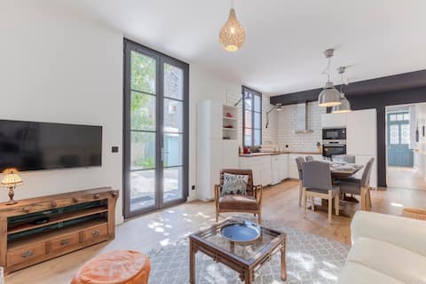 Beautiful House with Garden • La Villa Paloise