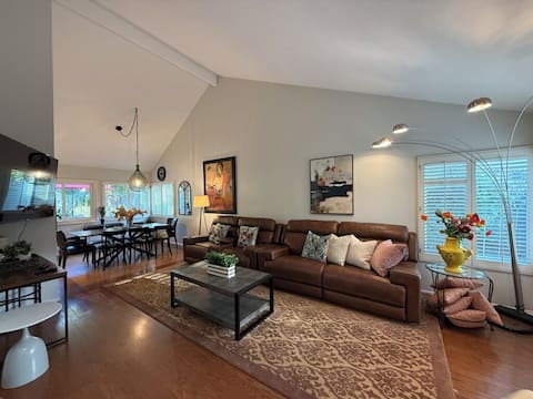 Top Airbnb: Retreat: Pool, Spa & Park Views in Rancho Penasquitos