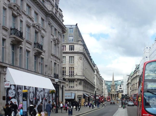 2 Bedroom Serviced Apartment In Central London