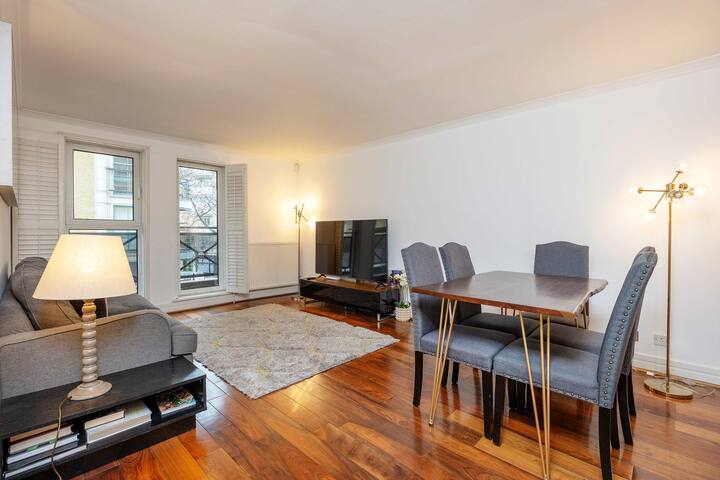 At Home in Marylebone gallery image 5