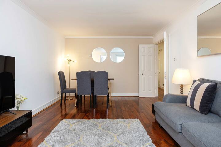 At Home in Marylebone gallery image 4