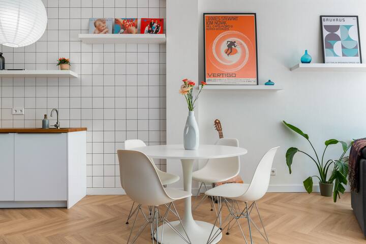 Rotterdam’s Coolest Apartment (100m2) gallery image 2