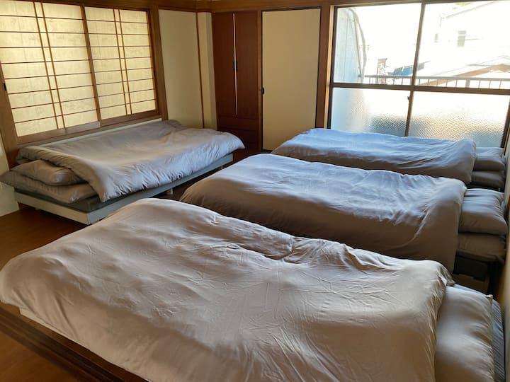 غرفة النوم 1