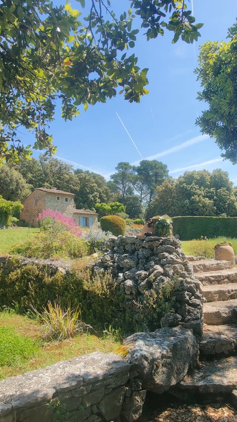 Romantic getaway, vineyards and pristine nature