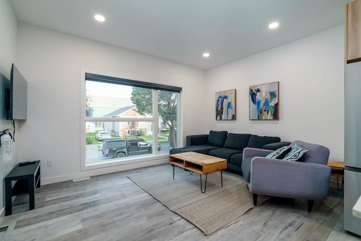 3br W/ King Beds & Modern Kitchen – South Winnipeg - Winnipeg
